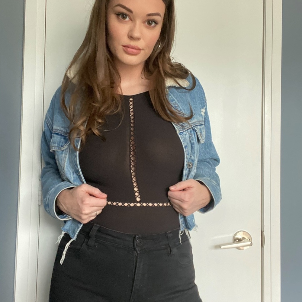 Black High-Neck Bodysuit - Picture 9 of 11
